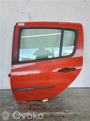 Puerta trasera   7751476110