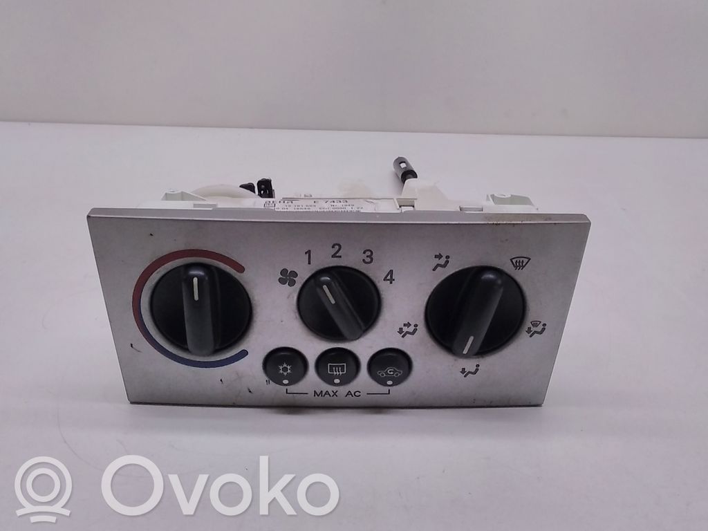 Opel Meriva A Climate control unit 