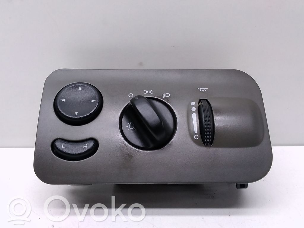 Chrysler Voyager Light switch 