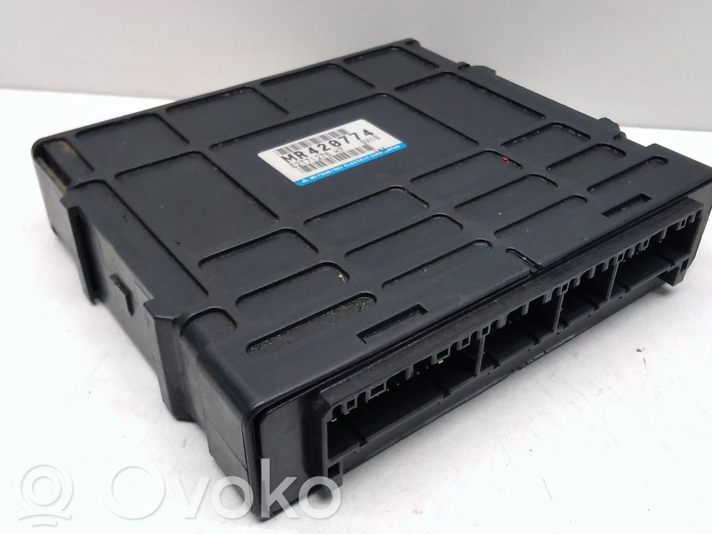 Engine control unit/module   MR420774