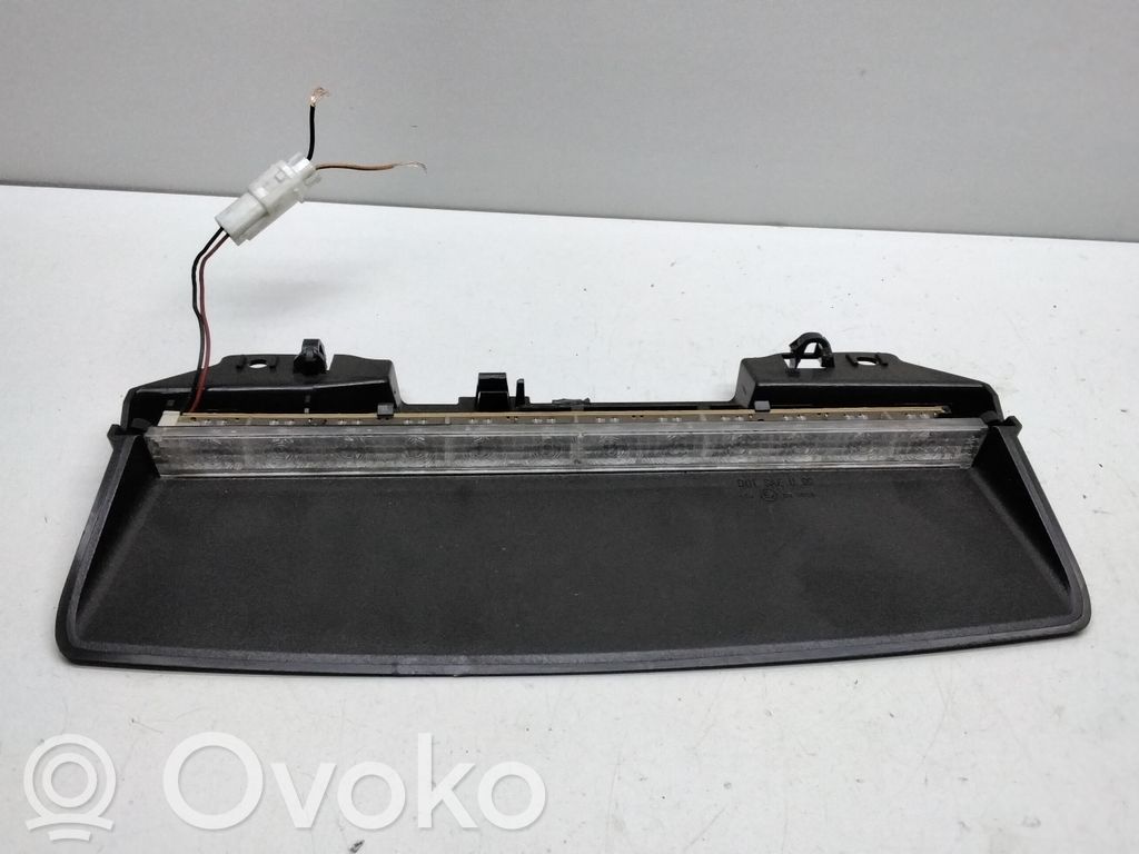 Jaguar X-Type Third/center stoplight 