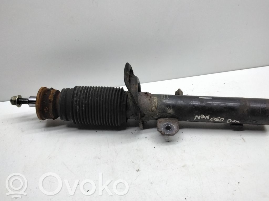 Ford Mondeo Mk III Priekšpusē amortizators 