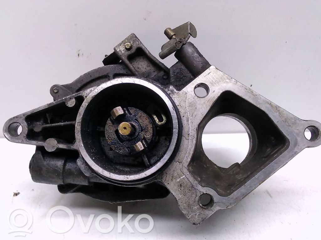 Ford Mondeo Mk III Bomba de vacío 