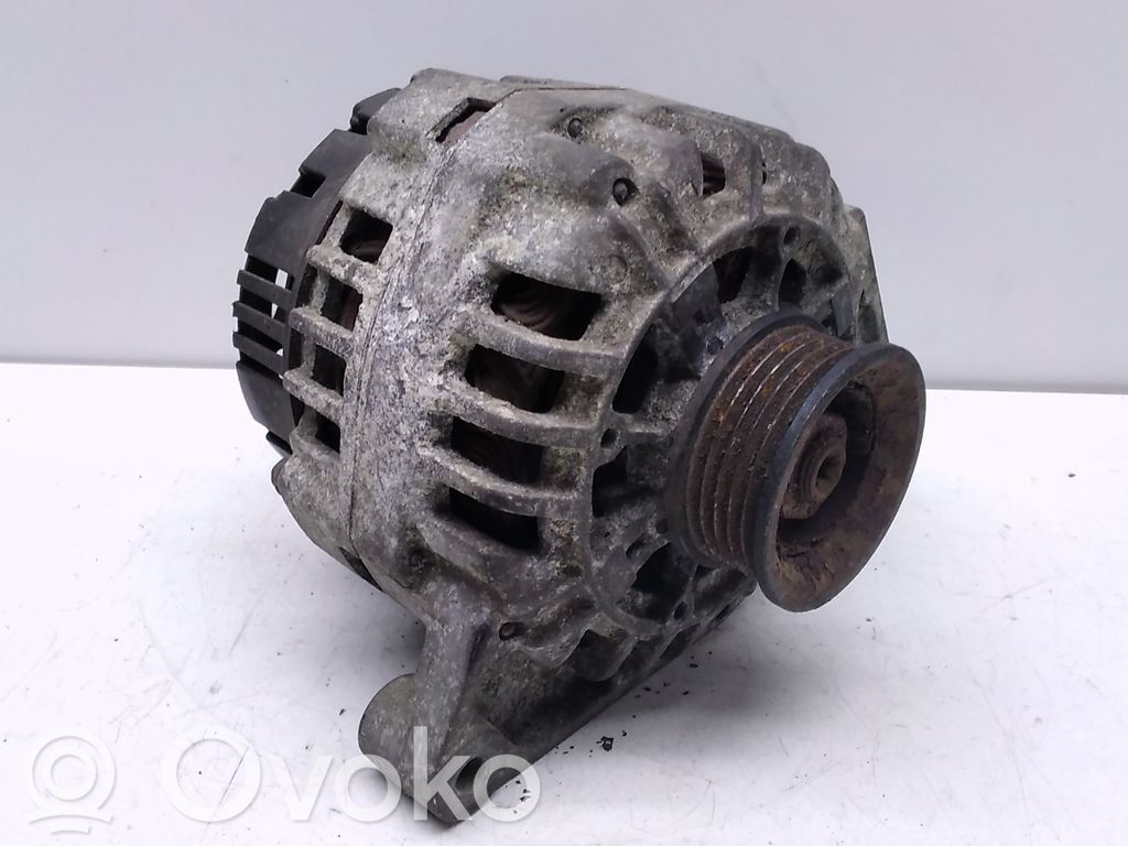 Audi A4 S4 B5 8D Ģenerators 