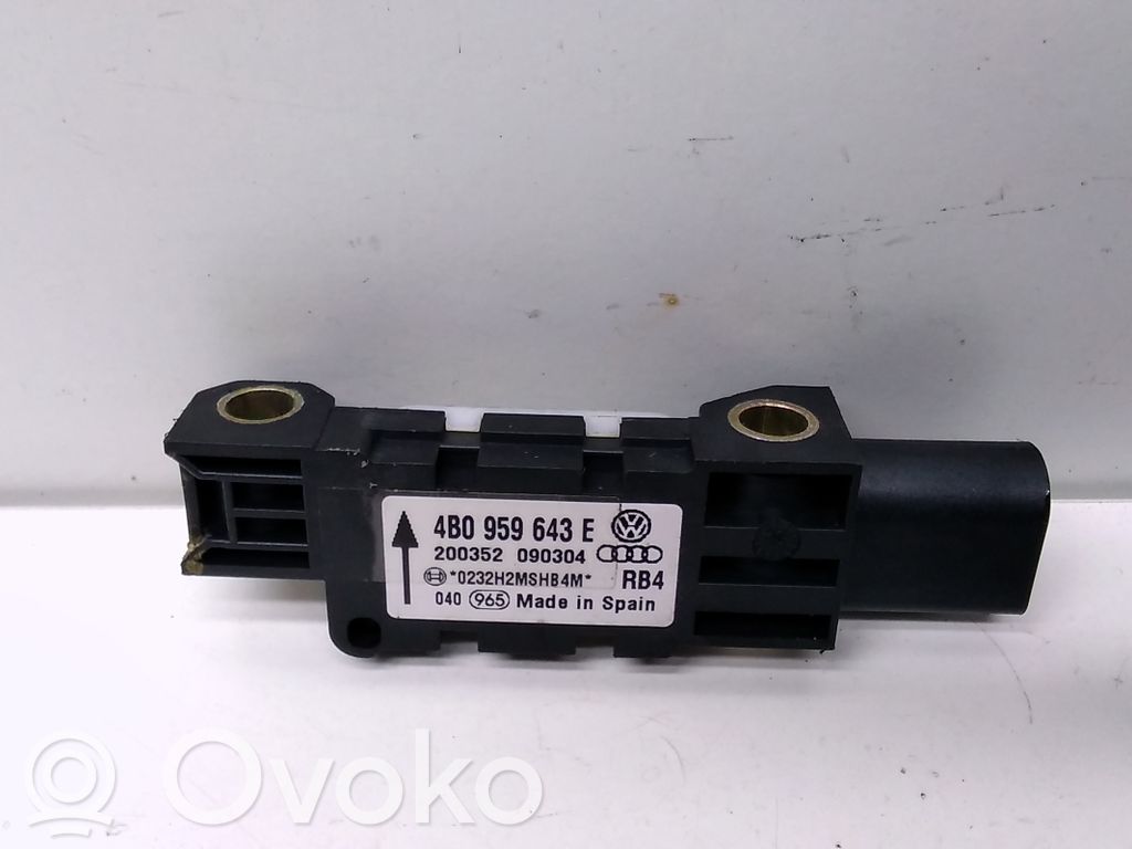 Audi A3 S3 8P Czujnik uderzenia Airbag 
