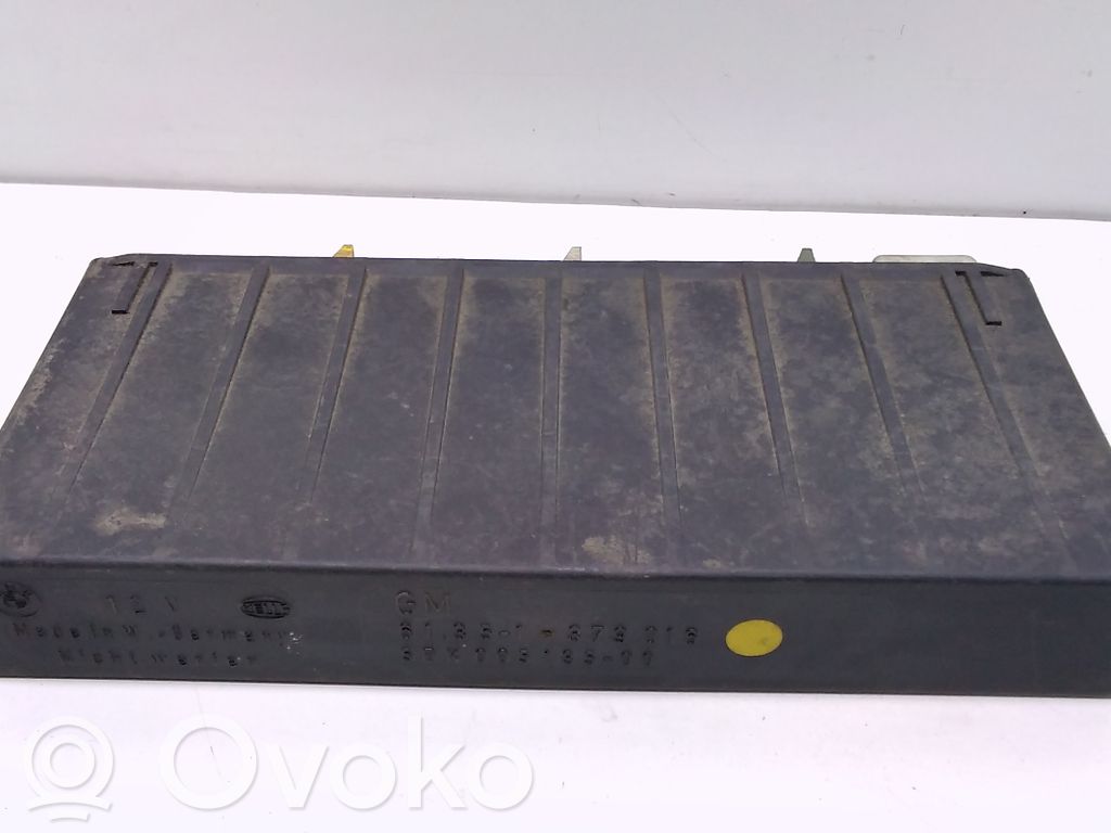 BMW 7 E32 Mukavuusmoduuli 