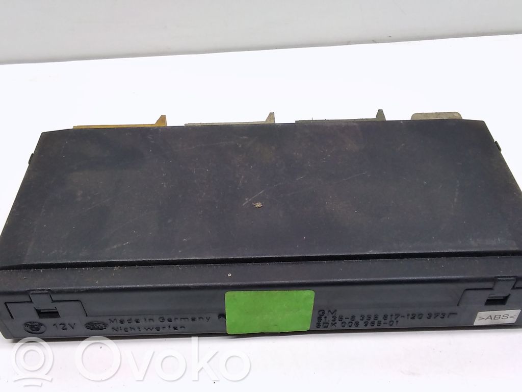 BMW 5 E34 Komforto modulis 