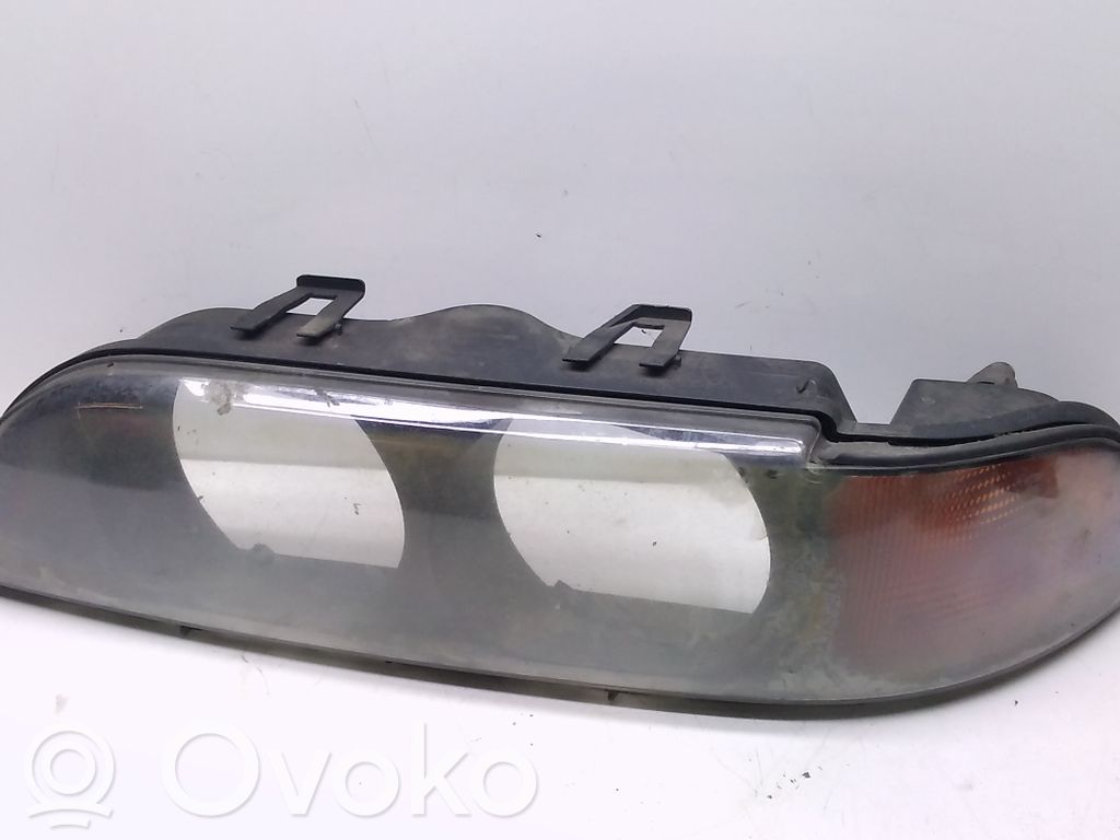 BMW 5 E39 Headlight lense 