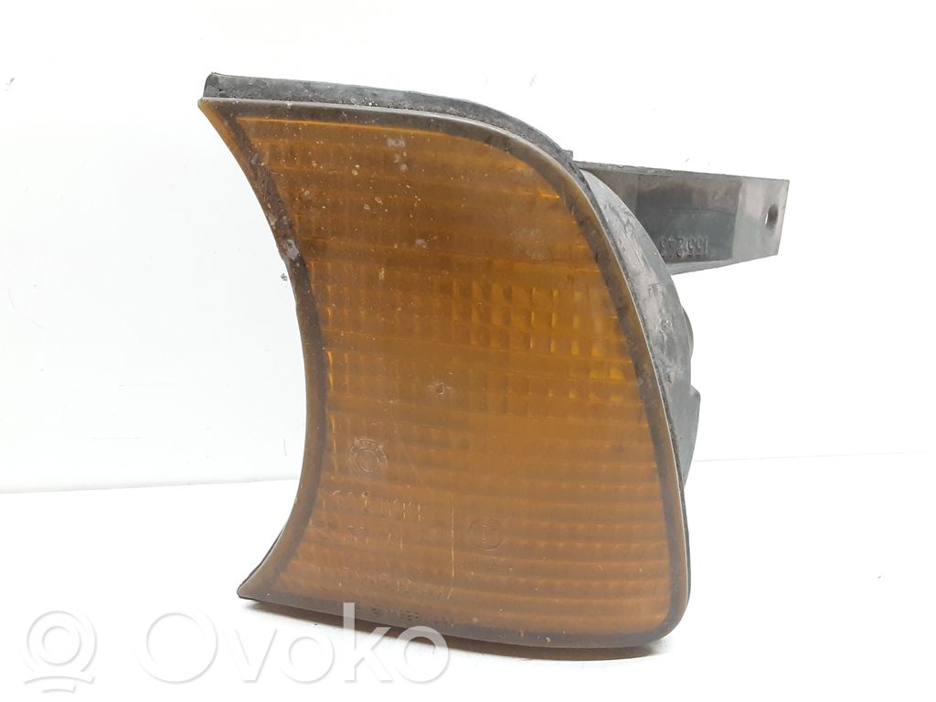 BMW 5 E34 Front indicator light 