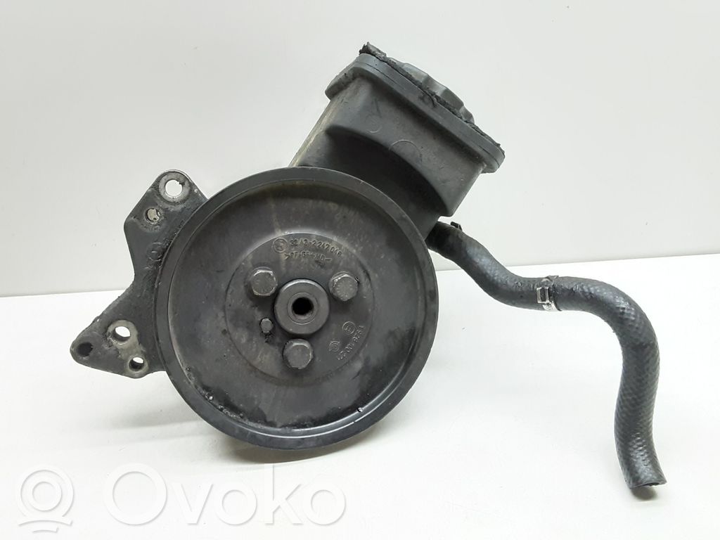 BMW 5 E39 Power steering pump 
