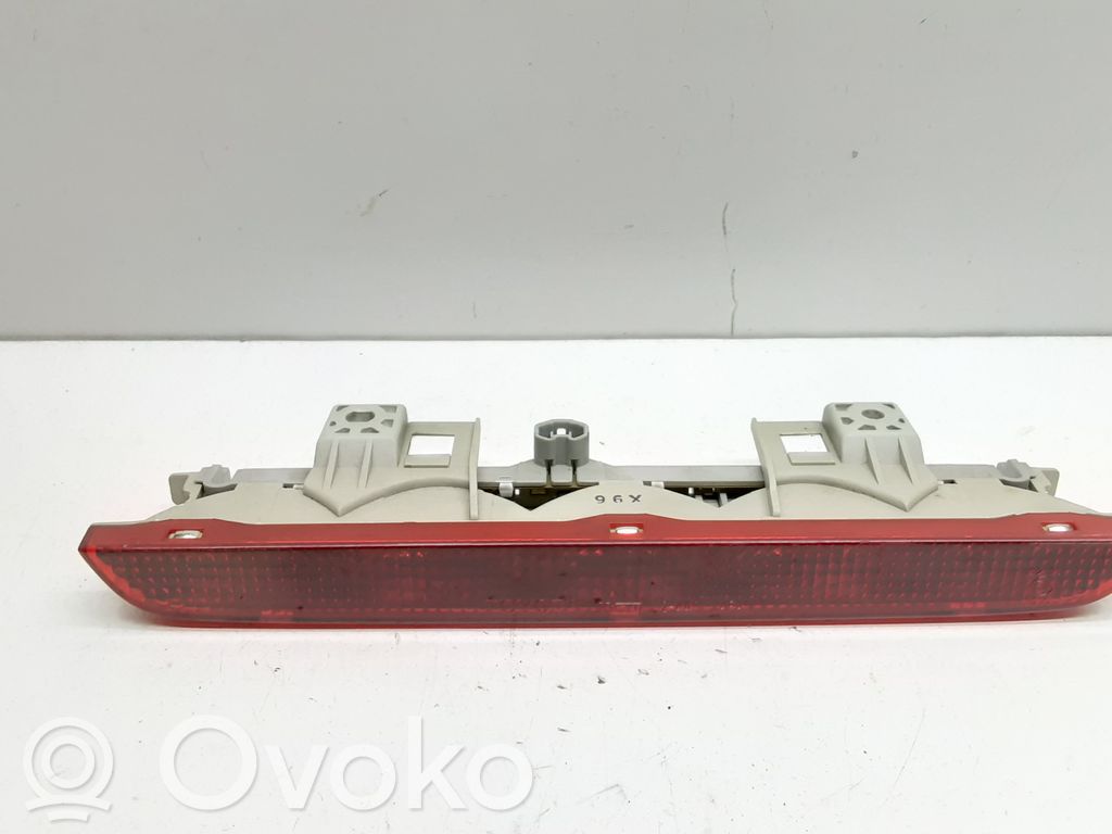 Toyota Corolla E110 Дополнительный стоп фонарь 