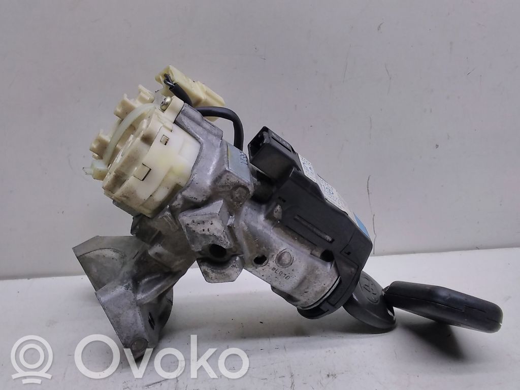 Toyota Corolla Verso E121 Ignition lock 