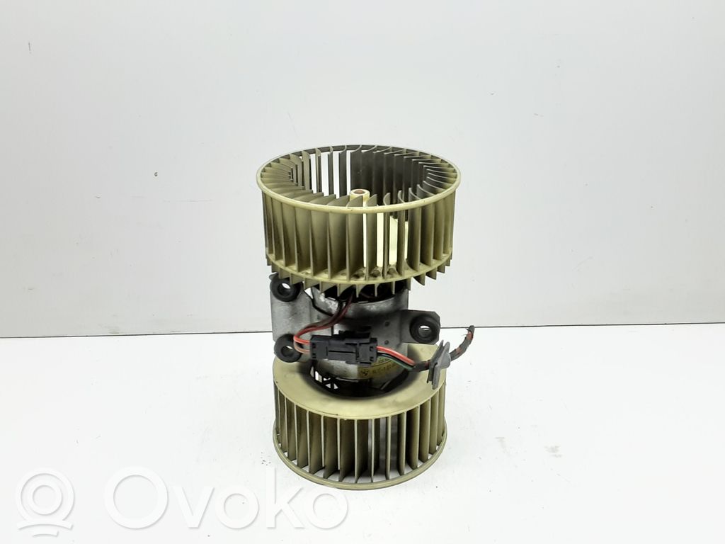 BMW 5 E39 Mazā radiatora ventilators 