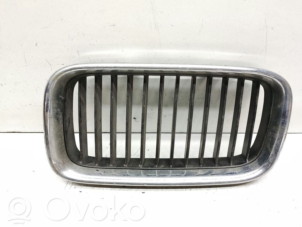 BMW 3 E36 Front grill 