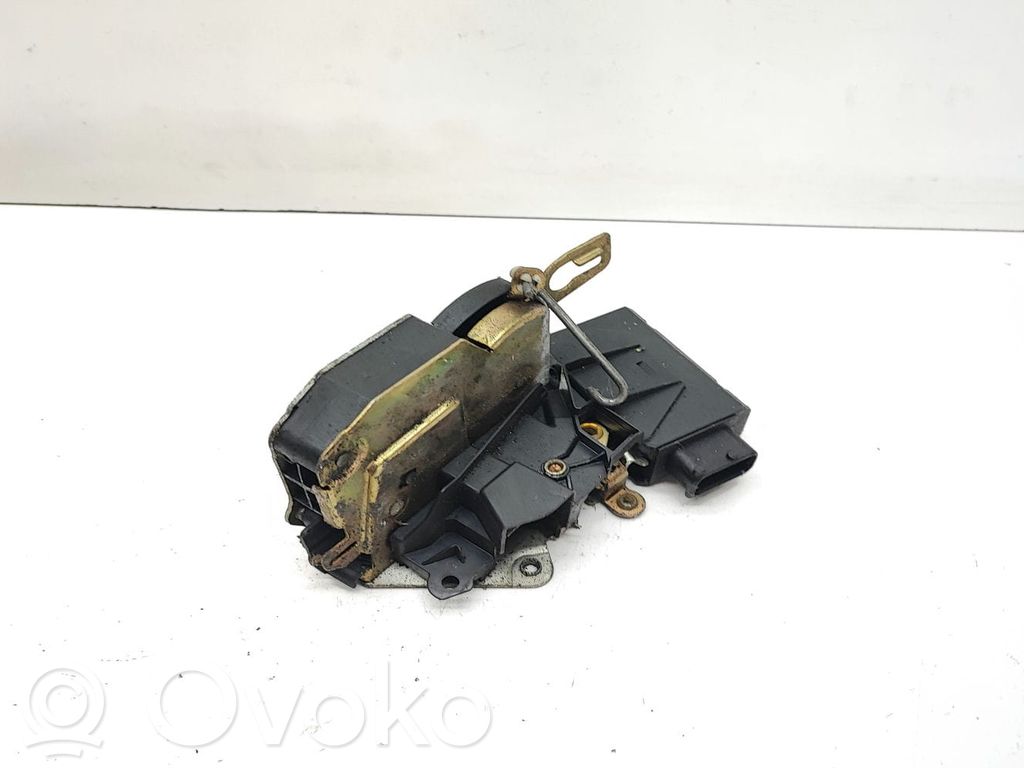 BMW 5 E34 Front door lock 