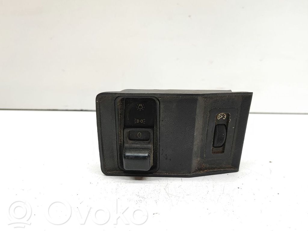 BMW 5 E34 Light switch 
