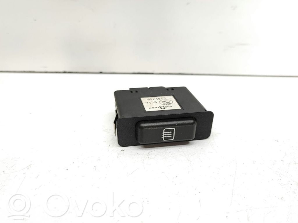 Mirror heating switch   1391749