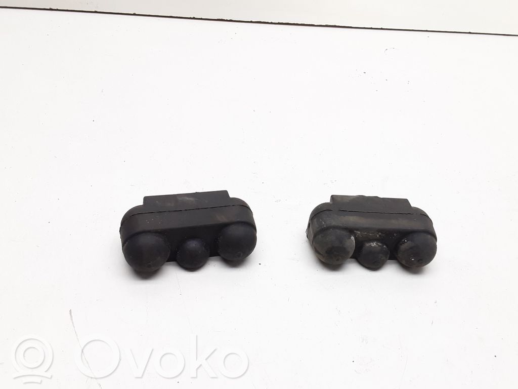 BMW X5 E53 Radiator mount bracket 