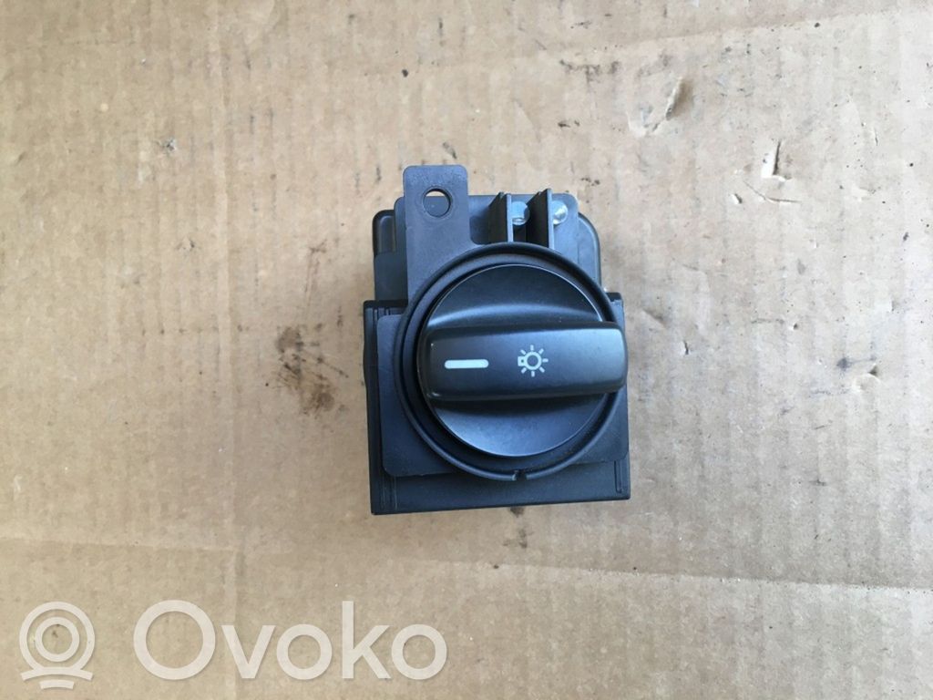 Mercedes-Benz A W169 Interruptor de luz 