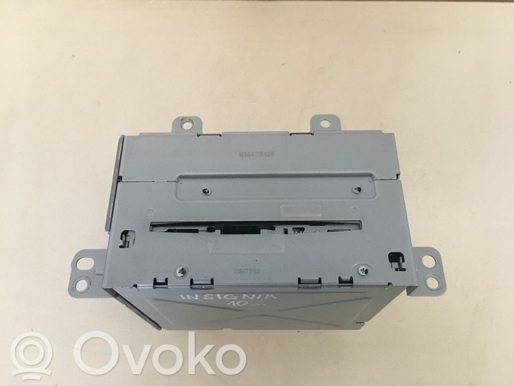 Panel / Radioodtwarzacz CD/DVD/GPS   20854720