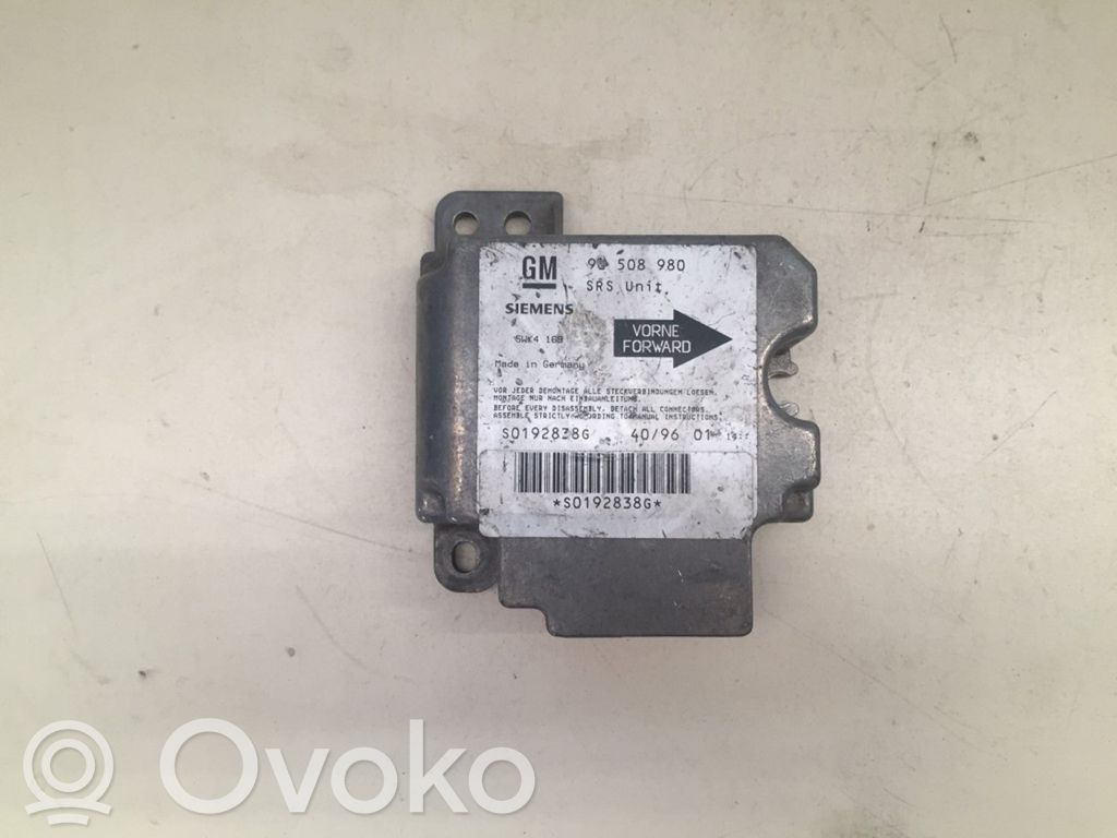 Opel Vectra B Airbag control unit/module 