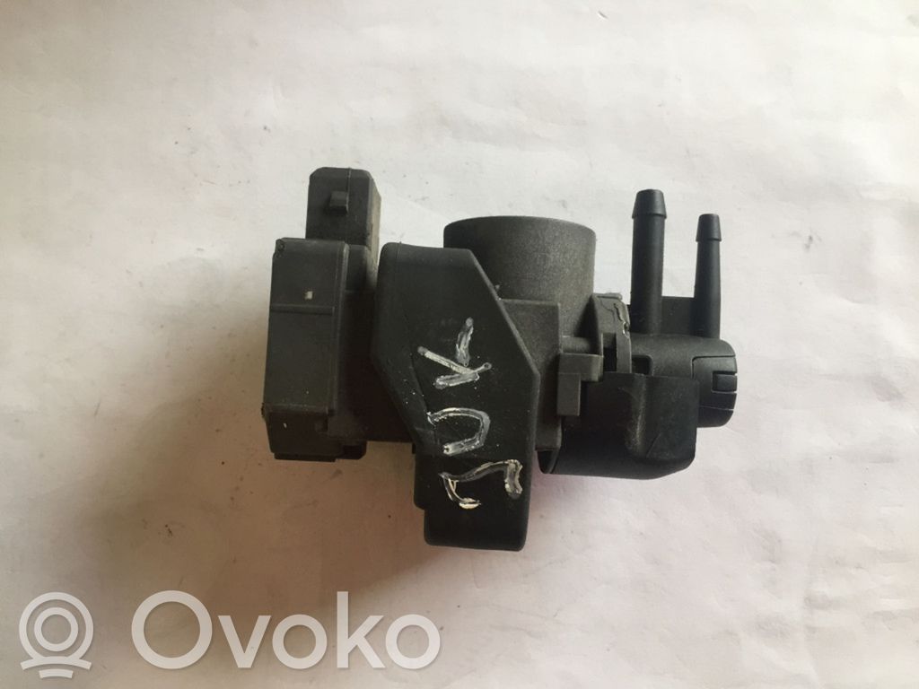Nissan Juke I F15 Vožtuvas vakuuminis 