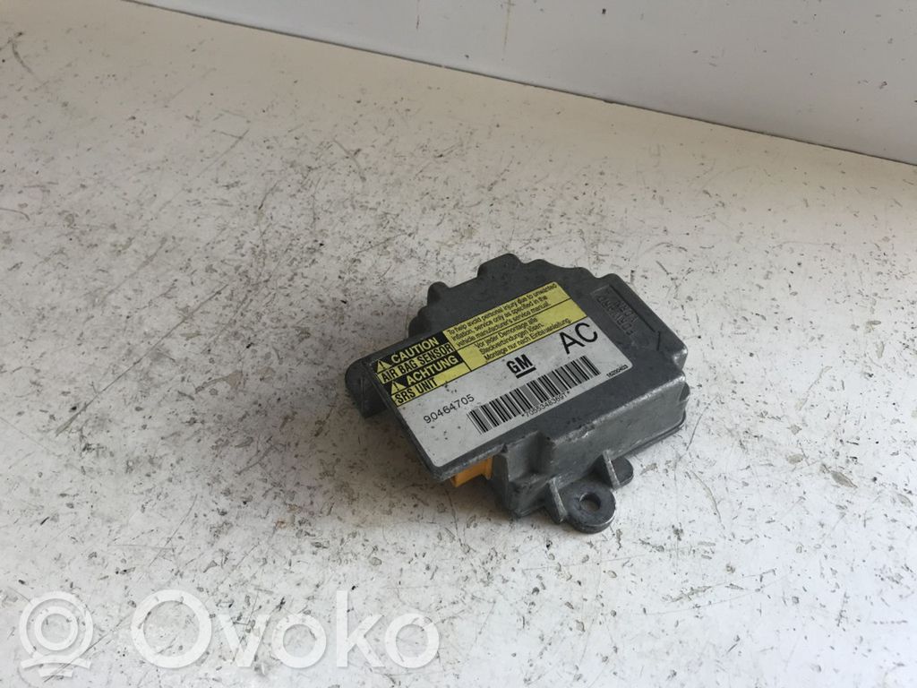 Opel Vectra B Airbag control unit/module 