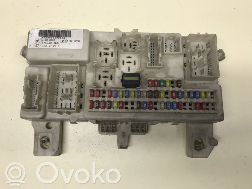 Ford Focus Comfort/convenience module 
