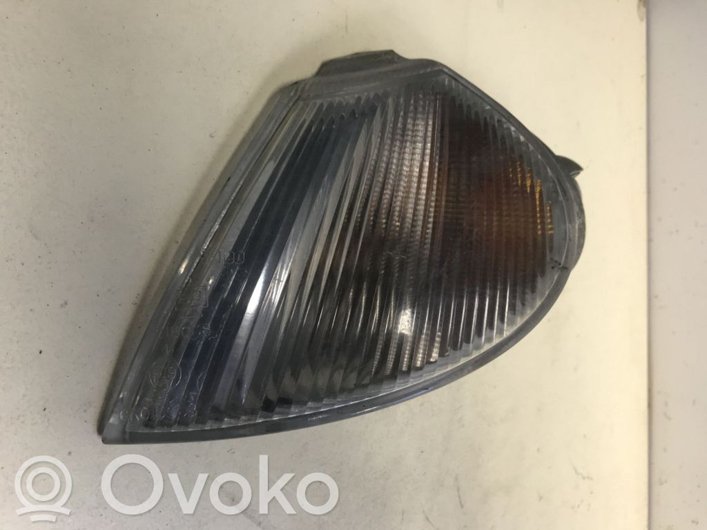 Renault Laguna I Front indicator light 