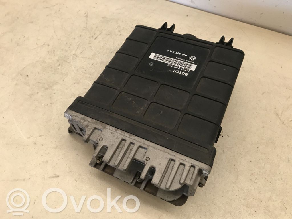 Volkswagen Golf III Engine control unit/module 