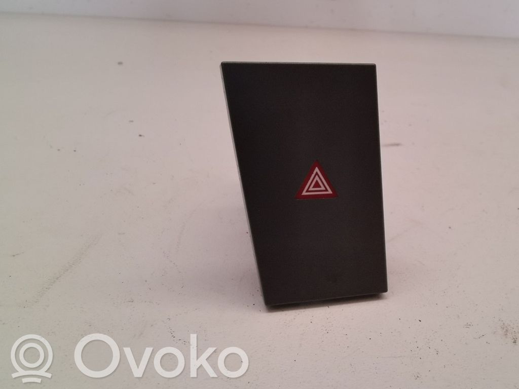 Hazard light switch   13138255