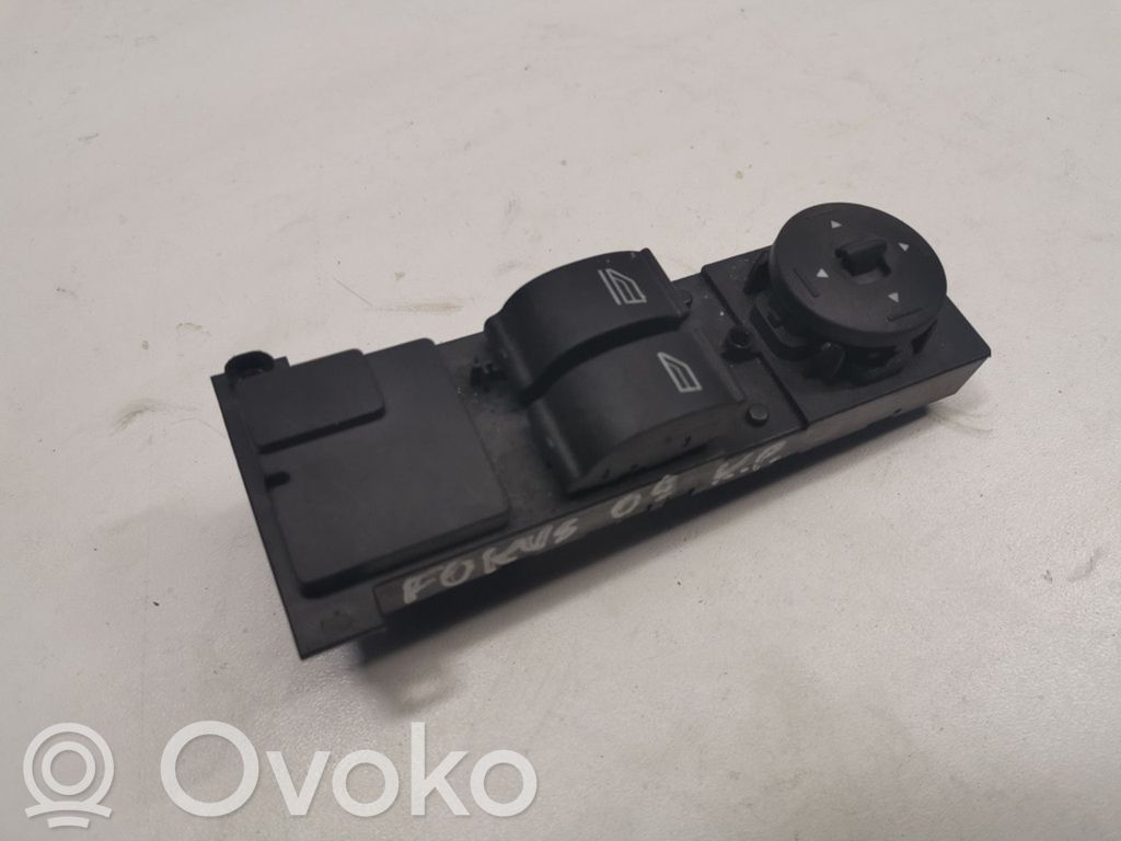 Ford Focus Electric window control switch 
