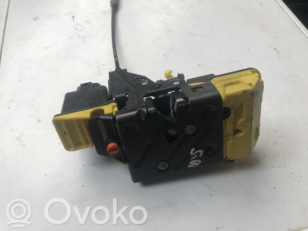 Volvo S60 Priekinė durų spyna 