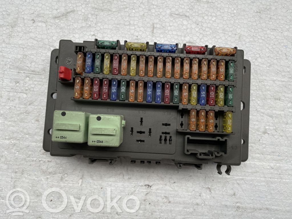 Mini One - Cooper R50 - 53 Fuse module 