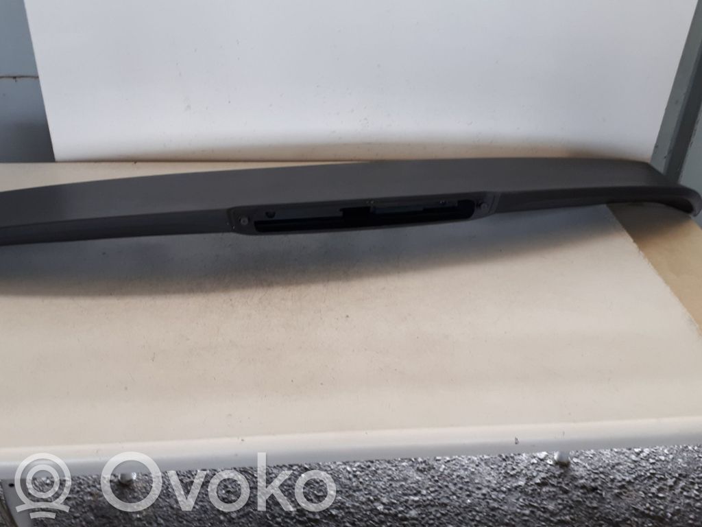 Ford Focus Спойлер заднего стекла 