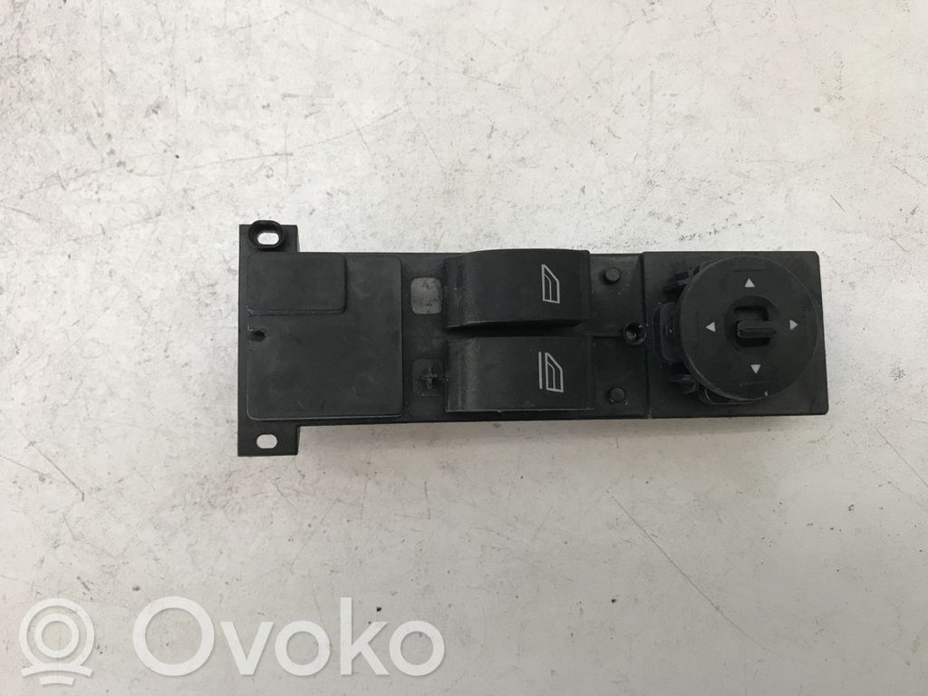 Ford Focus Electric window control switch 