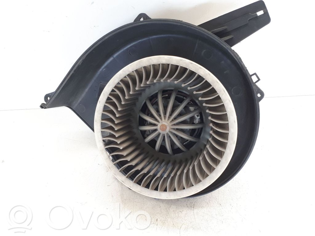 Skoda Praktik (5J8) Wentylator nawiewu / Dmuchawa 