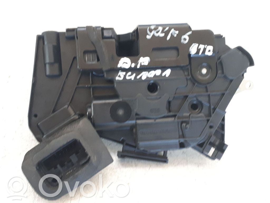 Volkswagen Golf VI Front door lock 