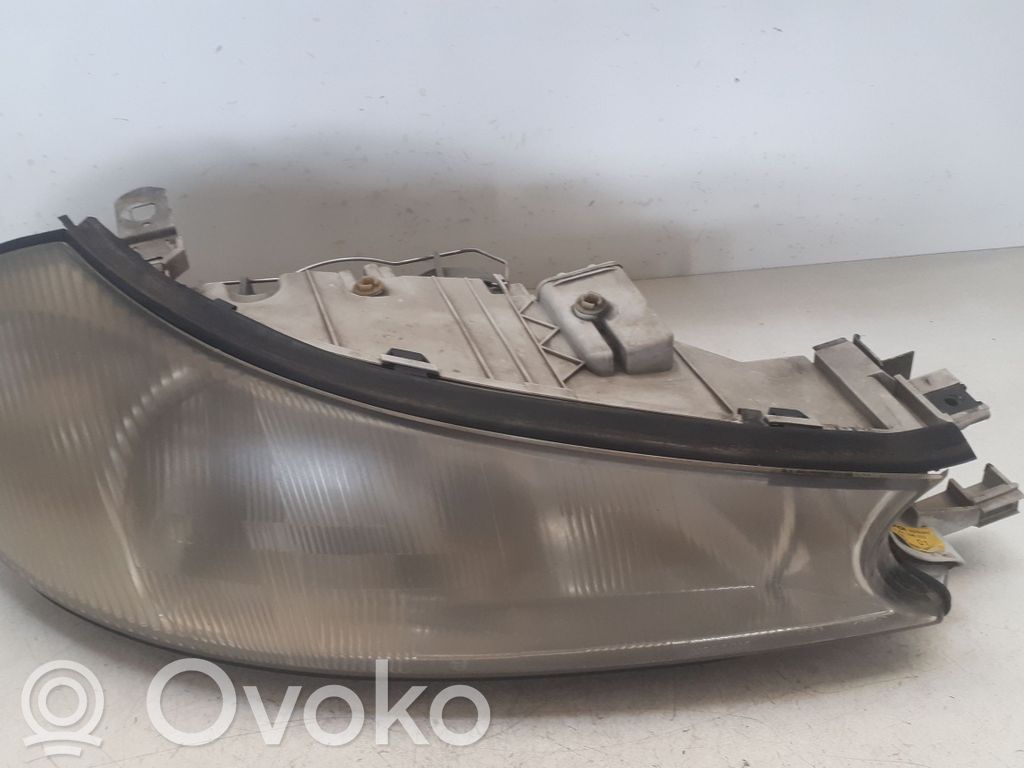 Ford Mondeo MK II Scheinwerfer 