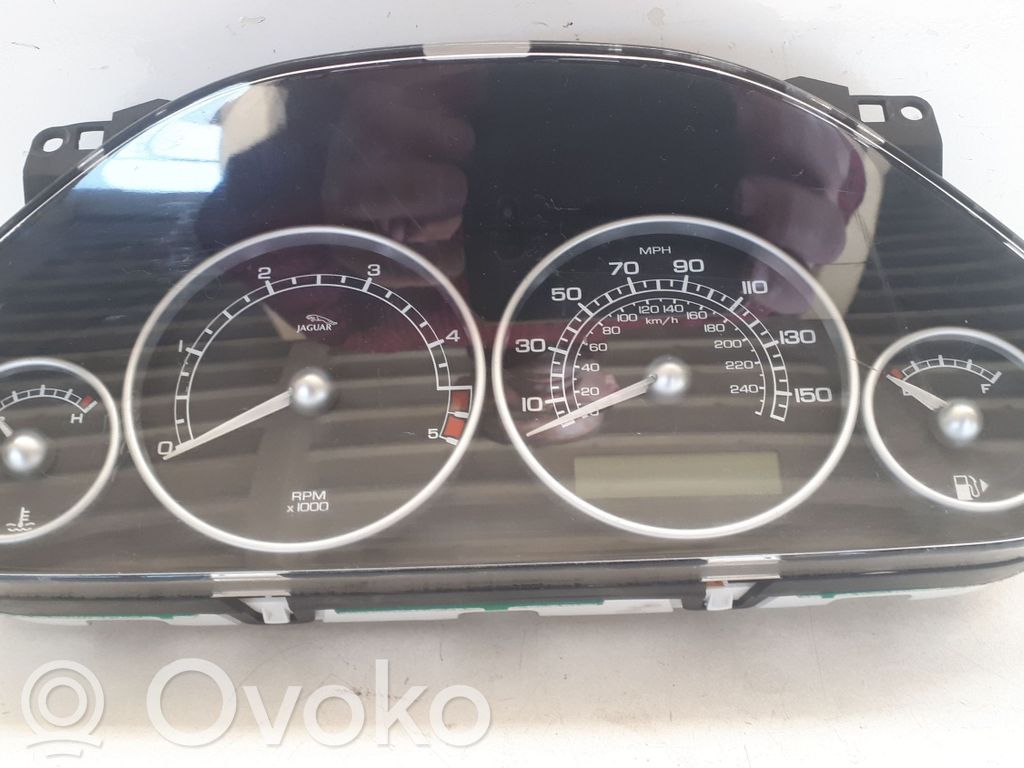 Jaguar X-Type Speedometer (instrument cluster) 