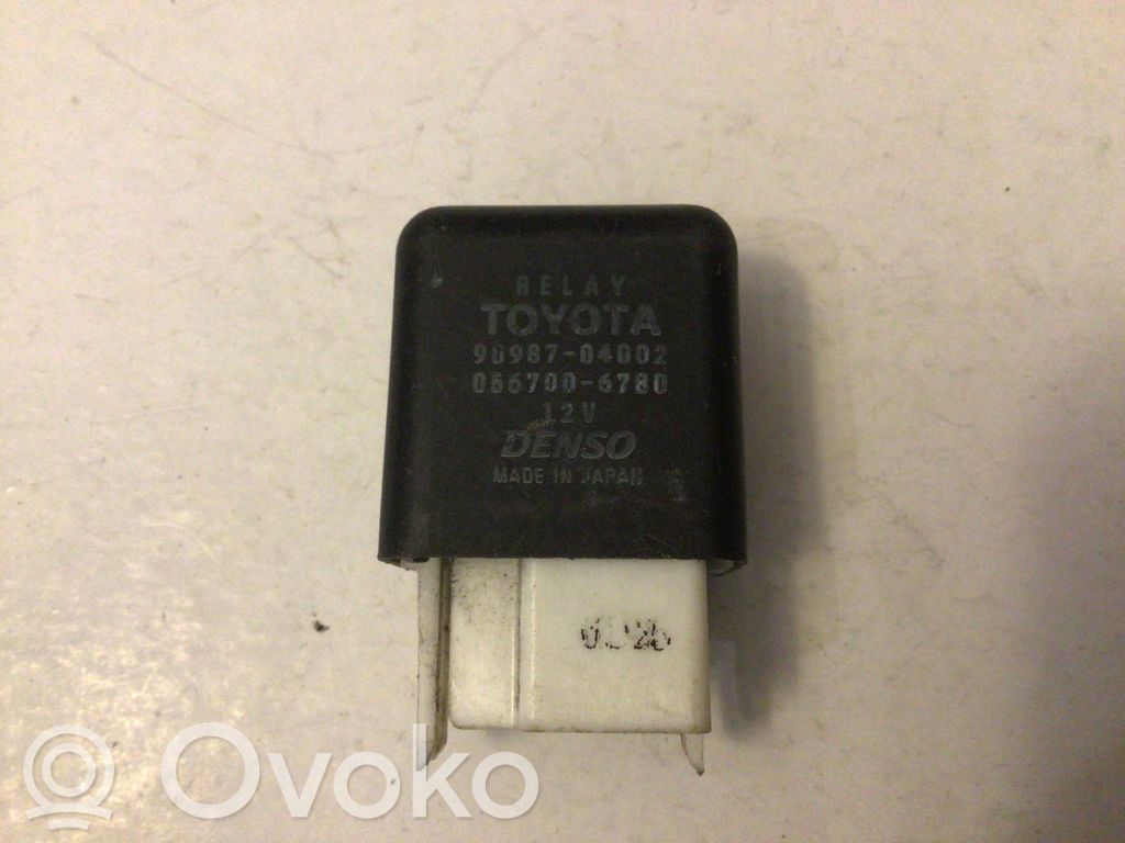 Toyota Carina T190 Otros relés 
