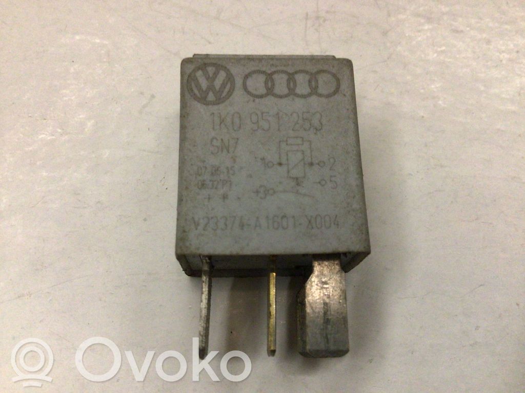 Audi TT TTS Mk2 Cita veida releji 