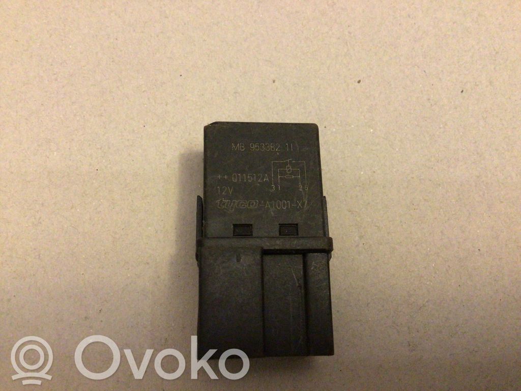 Mitsubishi Carisma Other relay 