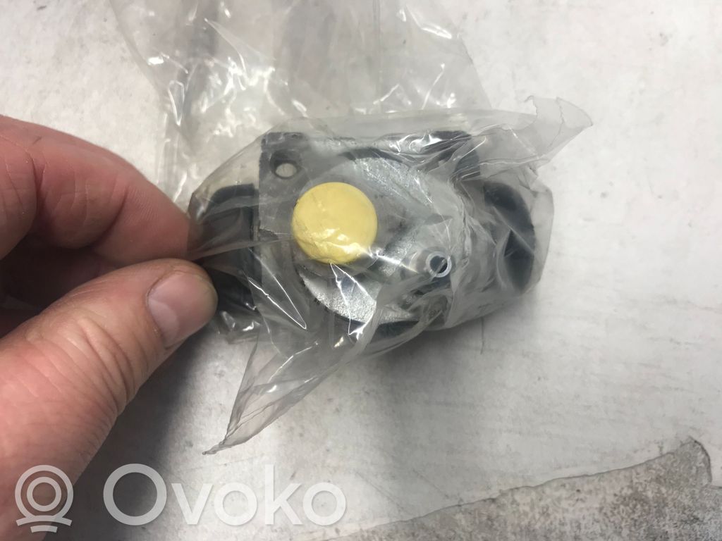 Renault Clio I Takajarrusatula 