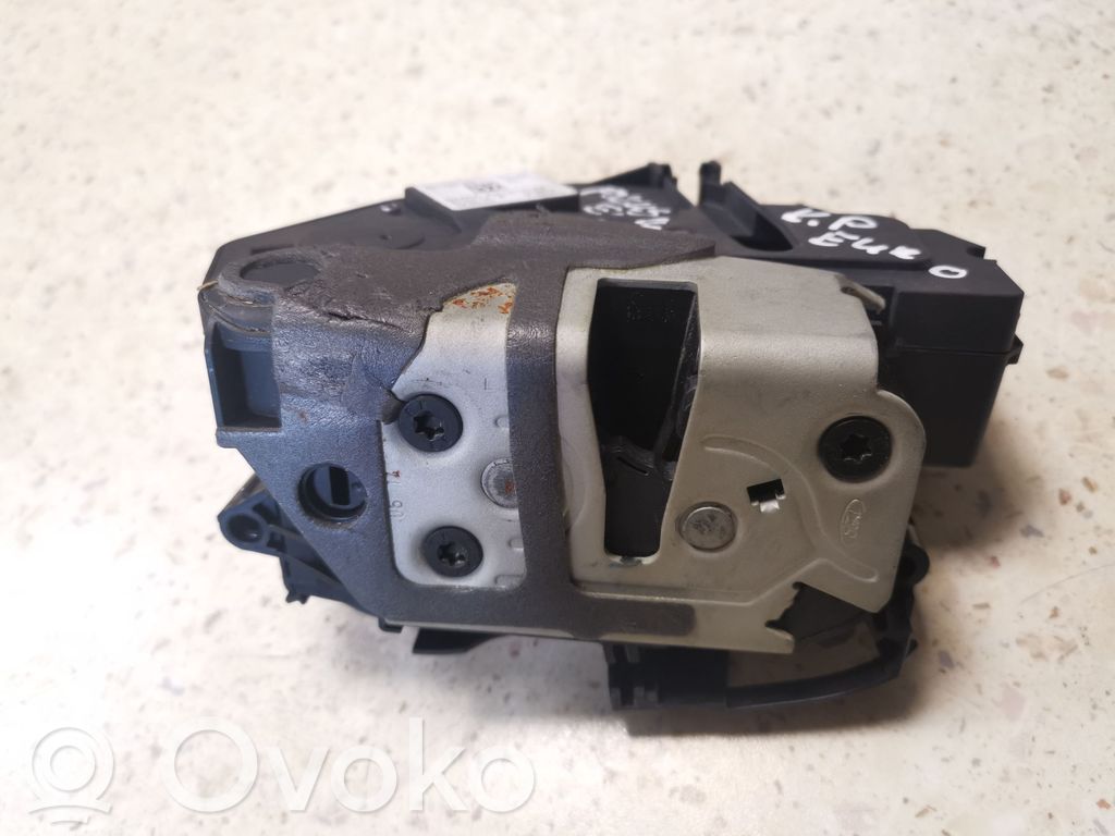 Ford Focus Front door lock 
