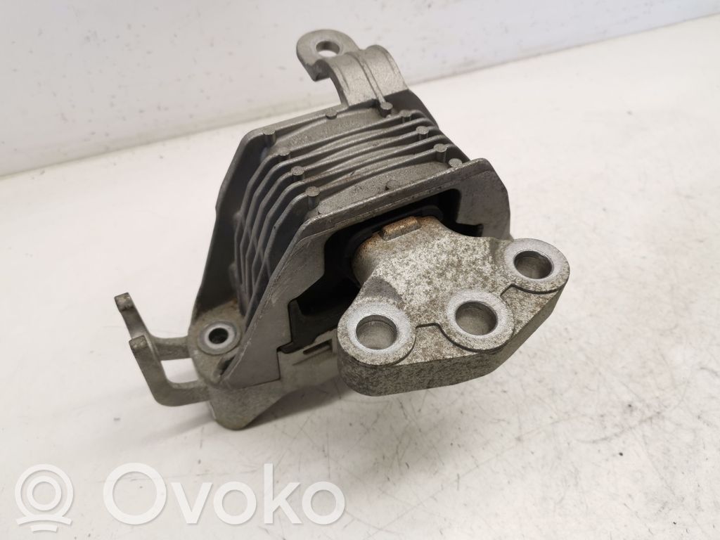 Opel Astra J Engine mount bracket 