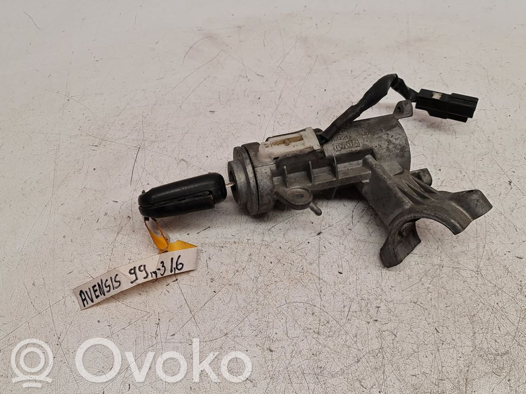 Toyota Avensis T220 Ignition lock 