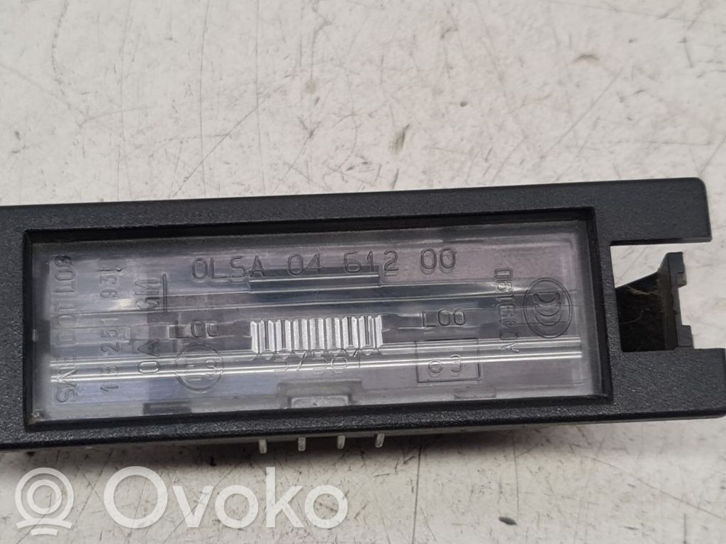 Opel Astra J Numerio apšvietimas 