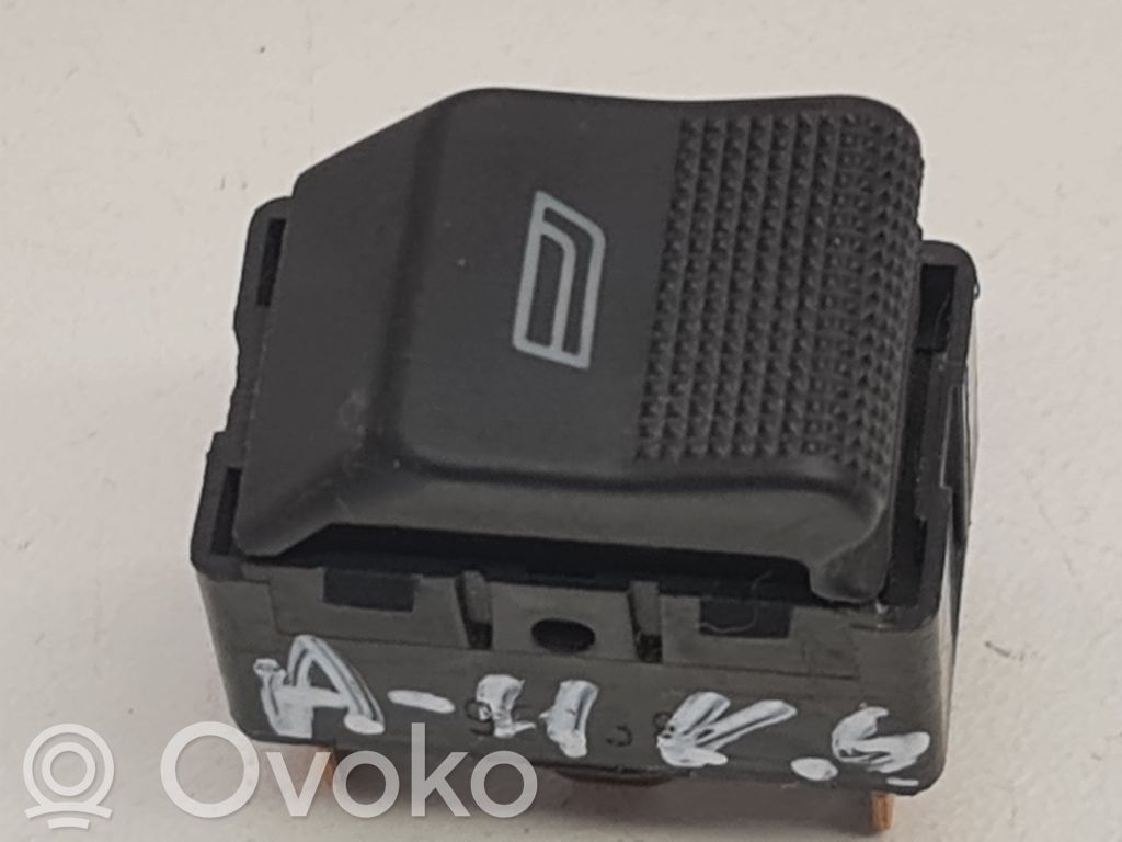 Audi A4 S4 B5 8D Elektrisko logu slēdzis 