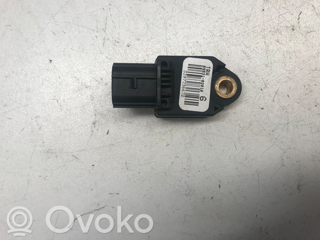Toyota Yaris Airbagsensor Crashsensor Drucksensor 